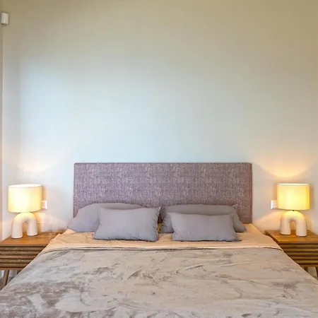 Terra Lago di Vouliagmeni